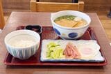 うどん朝食と小盛りごはんをセット