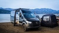 レンタカーで楽しむ｢外車キャンピングカー｣4選 ｢9人乗り･車体価格2000万円超｣のベンツも