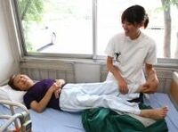 3大都市圏の派遣時給は16カ月連続前年同月比マイナス、「医療介護・教育」には明るさ