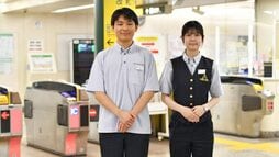 運転士｢ポロシャツ勤務OK｣変化する鉄道員のシンボル　小田急､相鉄に続き東京都交通局が制服に採用