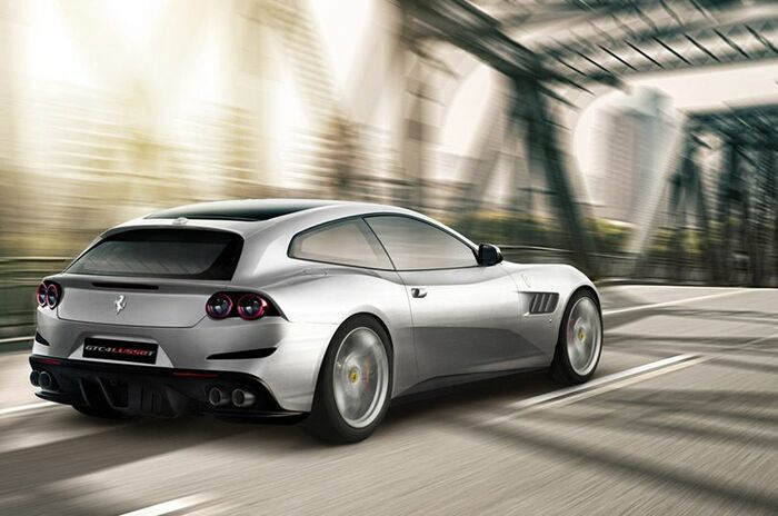 フェラーリ GTC4 ルッソT｜Ferrari GTC4Lusso T