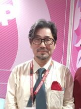 村上たかし／1965年生まれ。大阪府出身。広島県在住。『ナマケモノが見てた』でデビュー。代表作『星守る犬』は、映画化もされた。他に『探偵見習いアキオ…』『PINO』など著書多数。現在、ビッグコミックオリジナルにて『コンクリートの船』連載中（写真：村上たかしさん提供）