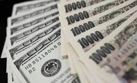 ドル円105円台突入､約1年半ぶりの円高 2014年10月以来､豪中銀の利下げで