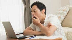 アロハシャツで飲酒疑惑のワーケーション課長､地方へ｢こっそり移住｣社員…無法地帯の｢リモート勤務｣ 人事部の葛藤