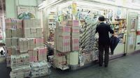 駅売店､かつての売れ筋｢新聞･雑誌｣が消える事情 店リニューアル時に販売縮小､切手やたばこも