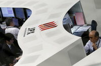 前場の日経平均6日続落､下げ幅一時270円超 米ハイテク株安と円高を懸念､TOPIXも下落