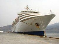 商船三井の豪華客船「ふじ丸」が被災地での支援を終えて東京港に帰着【震災関連速報】