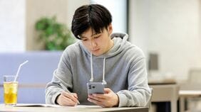 ｢スマホを見ながら勉強できる｣は大間違い…東大教授が警告｢気づかないうちに学力が落ちる｣"ながら勉強"の怖い実態