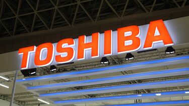 Ｗ＞投資の神様 ２００３年３集夏号/東洋経済新報社（単行本） Innovator_shimadu_2_main-