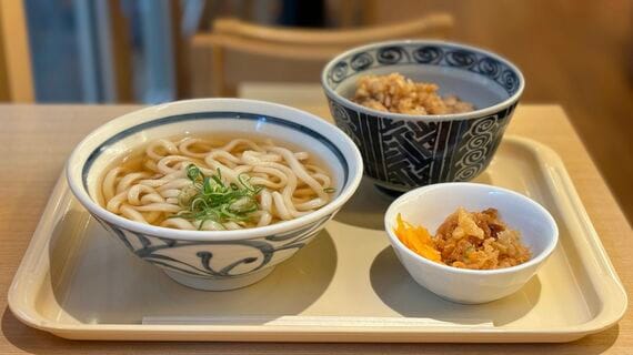 つるまる饂飩の朝うどん