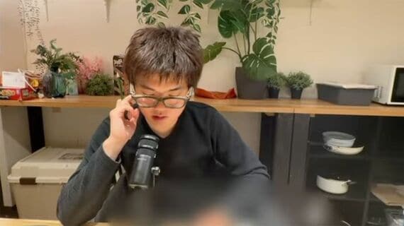 筆者の神田直樹氏が共通テストの国語を解く様子