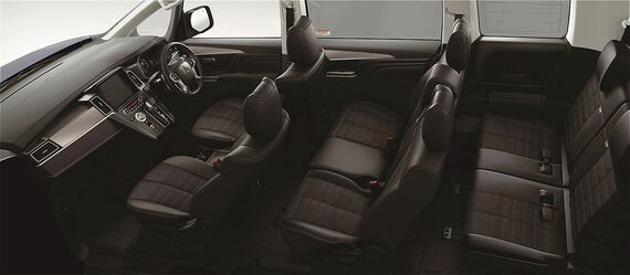 新型デリカD：5のインテリア
