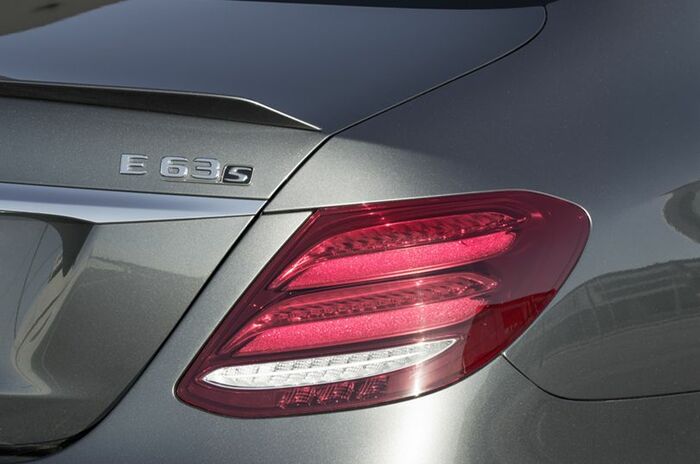 メルセデスAMG E63 S 4マチックプラス｜Mercedes-AMG E63 S 4MATIC＋