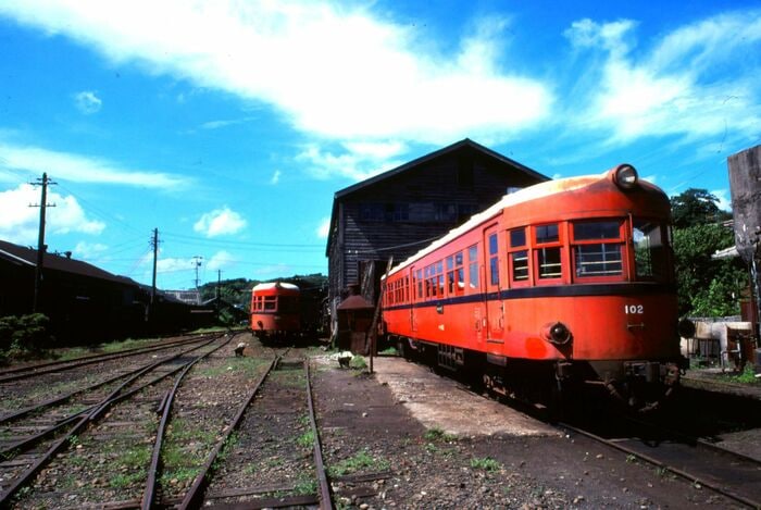 鹿児島交通のキハ100形。キハ07に準じた車両だ