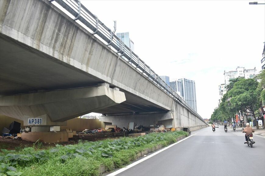 ハノイ3号線、地下区間のアプローチ区間（筆者撮影）