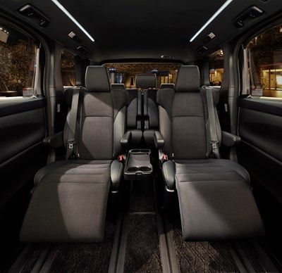 アルファードの2列目シート