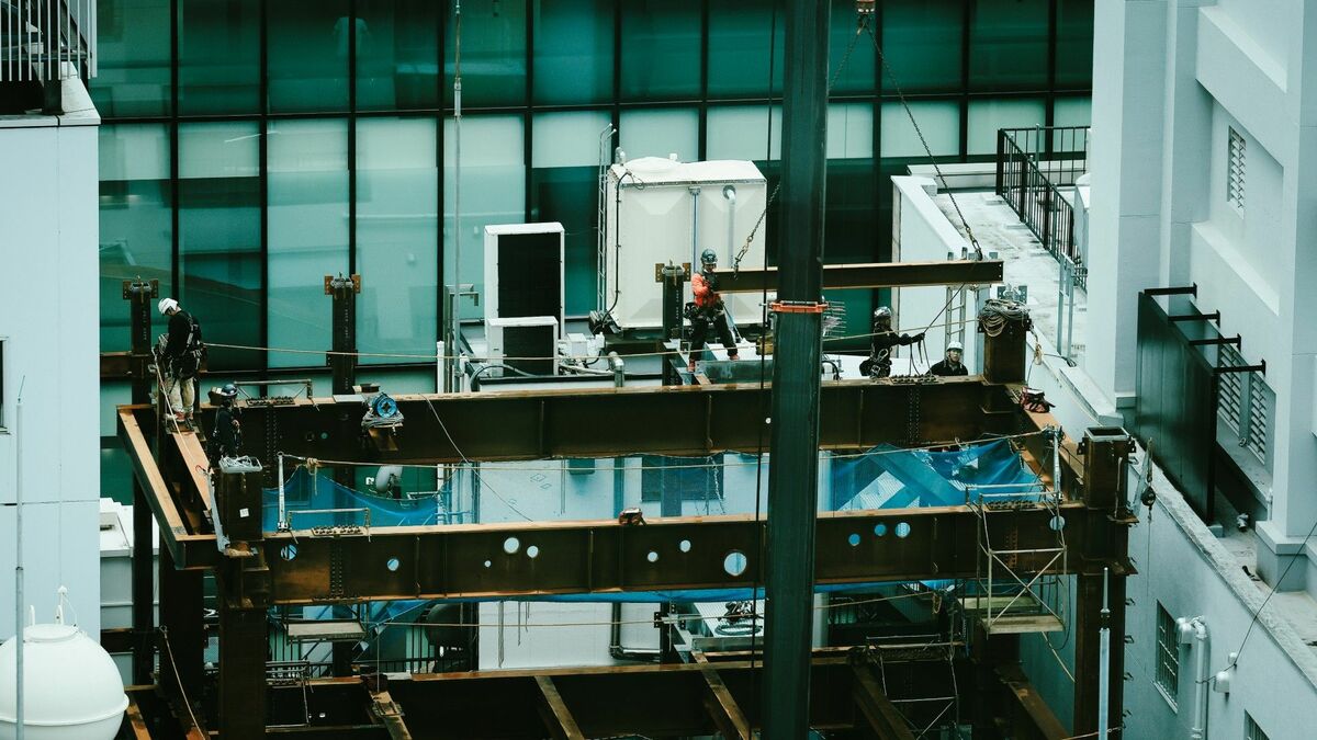 EVシフト加速：トヨタが全固体電池量産化へ、2027年までに実用化目指す