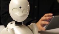 まるで手品!?ロボットが知人に見える錯覚 <動画>｢対孤独｣通信デバイス､OriHimeとは