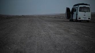 トルクメニスタン｢地獄の門｣軽自動車で訪ね挫折