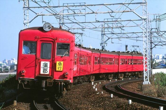 3850系と3500系の急行蒲郡行き