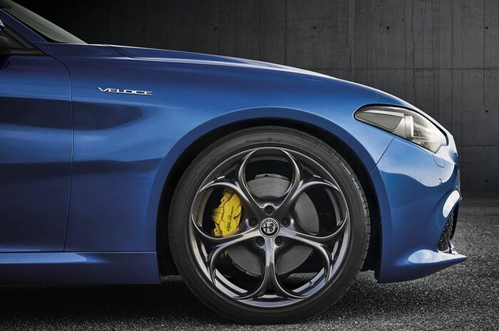 アルファ ロメオ ジュリア ヴェローチェ｜Alfa Romeo Giulia Veloce