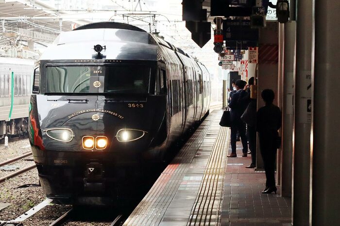 観光列車「36ぷらす3」