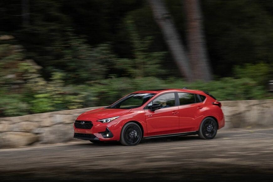 LAショーで発表された新型インプレッサ（写真：Subaru of America）