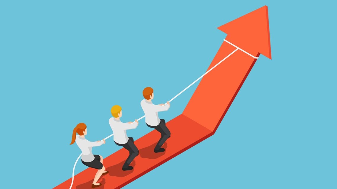 矢印を引っ張り上げるビジネスパーソンのイラスト