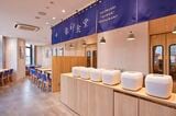 炊飯器が並んでいる様子（東京店）