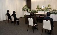 家族の死後に孤立､コロナ禍で変わる｢遺族会｣ オンライン化はコロナ時代に広がるか
