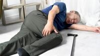 最悪の場合､歩けなくなるだけでなく､排尿・排便障害も…医者も見誤る｢脊柱管狭窄症｣判断する2つの決め手