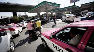 燃料盗難が多発するメキシコ｢笑えない対策｣