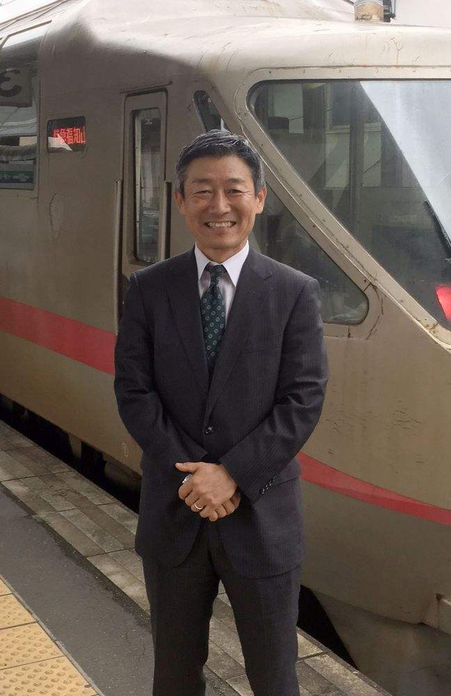 丹鉄本社がある宮津に移り住み、陣頭指揮をとっている寒竹常務