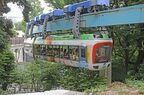 距離は短いが車窓風景は変化に富んでいた