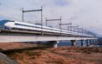 2階建て車を連結した新幹線100系