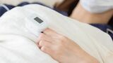 1065人の自宅療養経験者に対する調査からあぶり出されたのは、日本の家族が直面する｢ケアの貧困｣だ（写真：pearlinheart / PIXTA）