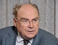 オバマ大統領は能弁な“ブランド”に過ぎない--『アメリカとともに沈みゆく自由世界』を書いたカレル・ヴァン・ウォルフレン氏(ジャーナリスト、アムステルダム大学教授)に聞く