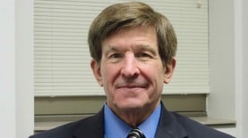 迫る米中間選挙で〈民主党は圧勝する〉のか？…｢米大統領選の予測の神様｣リクトマン教授に聞く