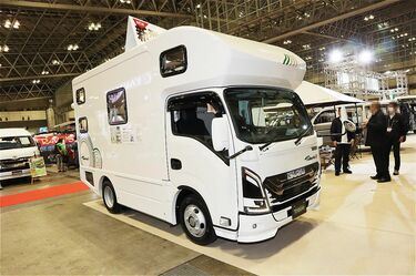 いすゞ「トラヴィオ｣をベースにしたキャンピングカーに注目が