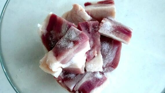 皮付きのもも肉