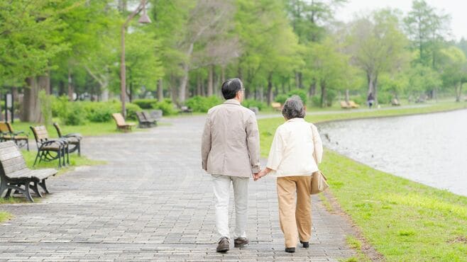 年金が減っても老後幸せに暮らせる日本の新潮流
