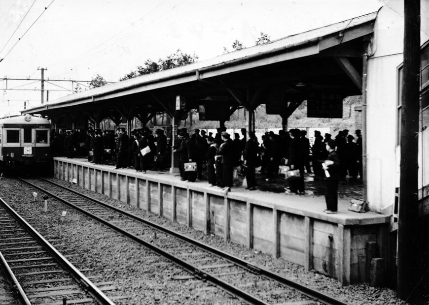 日吉駅　ホーム　1956年撮影