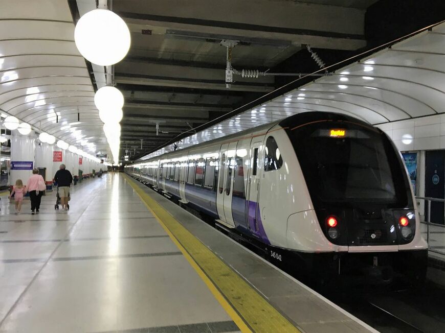Elizabeth Line Class 345