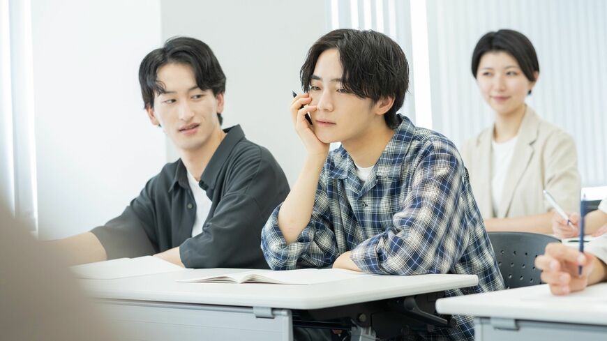 「ロースクールって意味ある？」学生たちの本音と、迷走する司法試験（写真：USSIE／PIXTA）