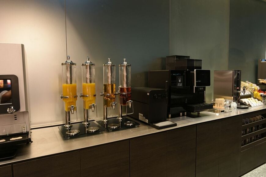 SHARE LOUNGE