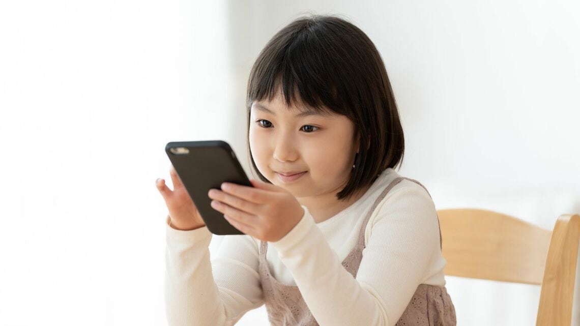 【スマホの弊害を回避する!】平均10.6歳でデビューする子どもの「塾通い」「緊急連絡用」問題を解消する納得の代替手段 | キャリア・教育 ...