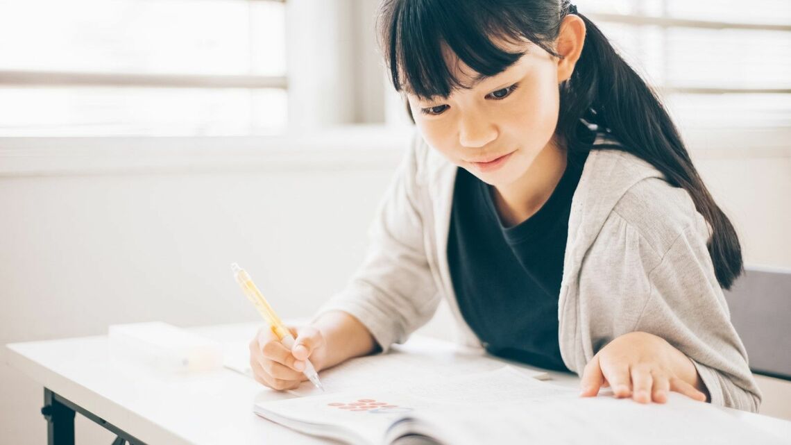 算数が苦手だった子が、中学にあがって数学が得意になるパターンがあります(写真:Fast&Slow/PIXTA)