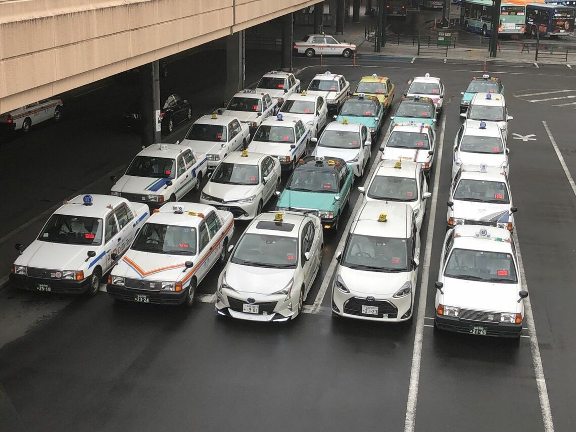 仙台駅西口のタクシー