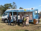 バンの活用という意味では昔はよく見かけた移動図書館