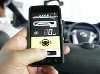 トヨタがスマホで操作する自動運転システムを公開、新鮮な“運転”体験、東京モーターショー
